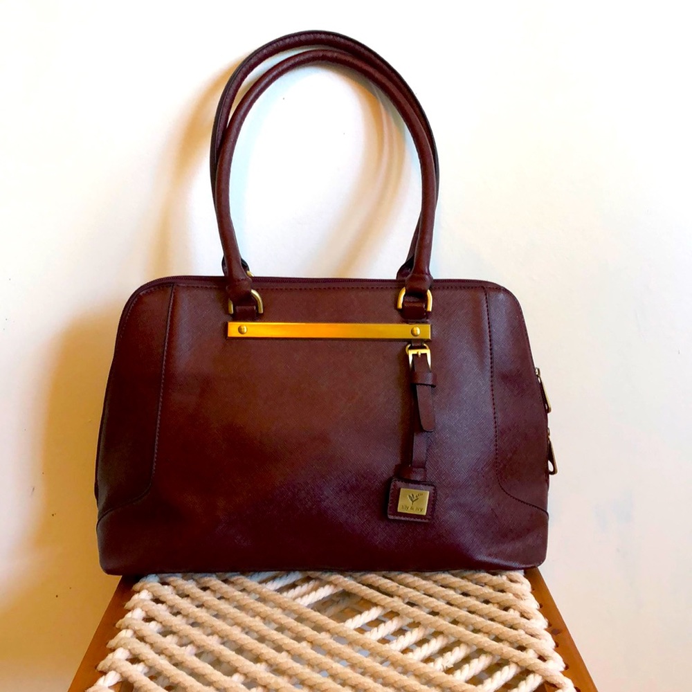 Lily & Ivy Burgundy Shoulder Bag w/ Lavender Lining